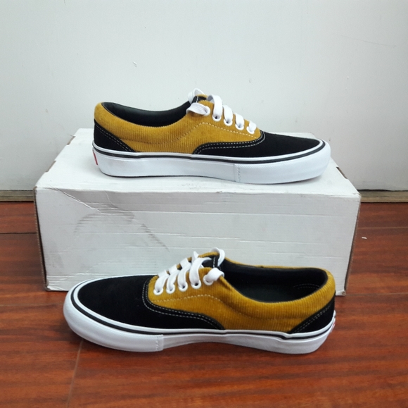 vans - Picture 4 of 4